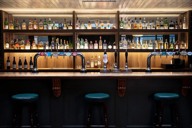 : Exploring the Vibrant Pub Scene in Castellón: A Hidden Gem for Connoisseurs