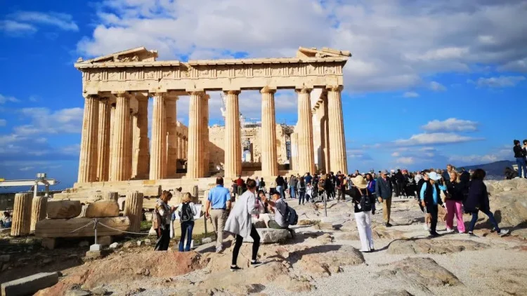 Athens Unveiled: Exploring the Heart of Ancient History and Modern Culture